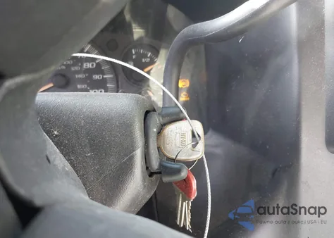 2003 Chevrolet Express from USA, damaged, VIN 1GCFH25T031128321